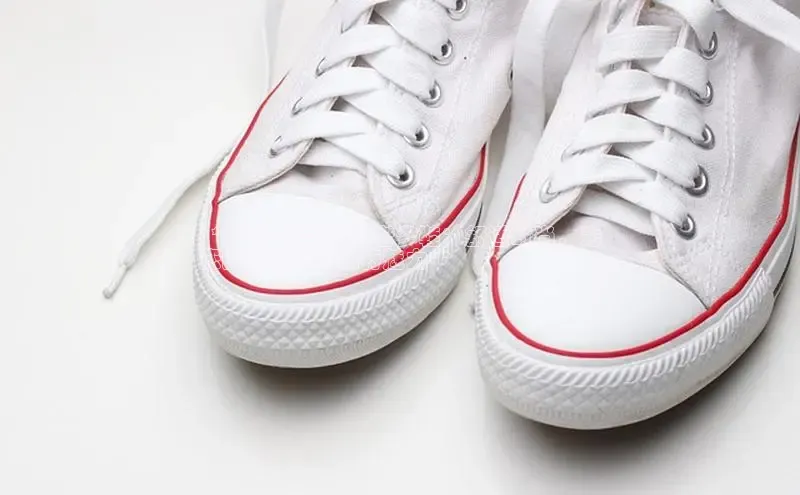 意昂2开户哇咔哇咔文化**2024 新款婚鞋老爹鞋：舒适时尚，为
您的婚礼增添独特魅力**